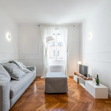 Apartament Citta Studi Design Clima Garage